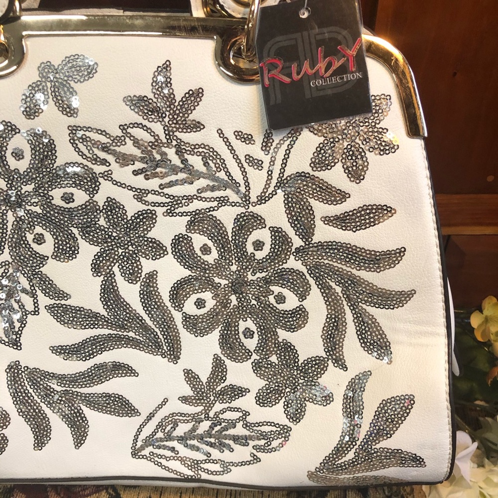 Ruby Collection Purse NEW! w/ Tags - Picture 3 of 11